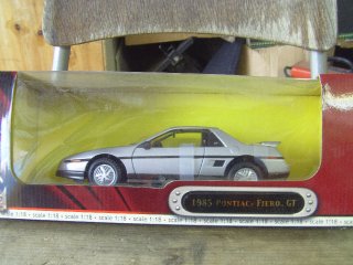 1/18 Pontiac Fiero GT 1985